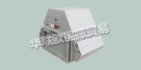 ALFRED EICHELBERGER GmbH&Co.KG是一家由業主管理，注重傳統的家族企業。自1931年Alfred Eichelberger成立以來，該公司在柏林Neuk?lln生產風扇和空氣技術產品