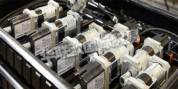 ELERO位于德國斯圖加特附近的Schlierbach,是卷簾門,防曬系統和卷簾門驅動和控制的領先制造商之一。