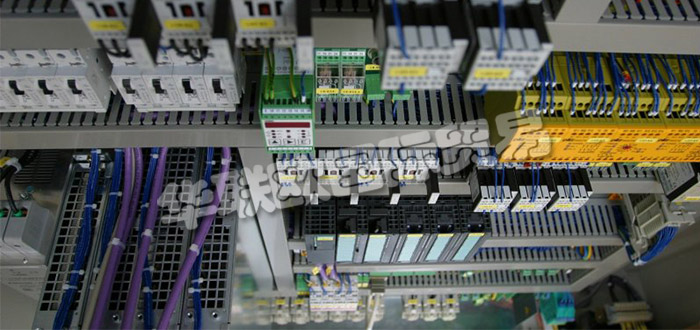 德國(guó)JAGER ELEKTROTECHNIK公司主要供應(yīng):德國(guó)JAGER ELEKTROTECHNIK開(kāi)關(guān)柜,JAGER ELEKTROTECHNIK電源,控制柜,低壓開(kāi)關(guān)柜,磁鐵電源,高壓電源等產(chǎn)品。